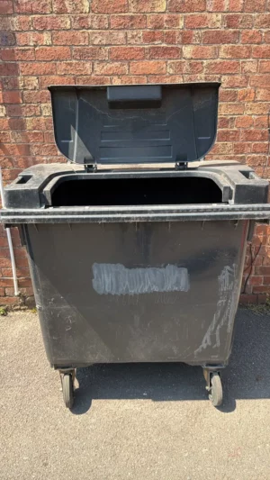 Secondhand 1100L Plastic Easy Access Bin in Black